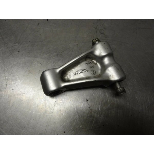 Triumph Sprint ST 1050 swingarm deflector