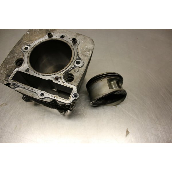 Yamaha SRX 600 cylinder + piston