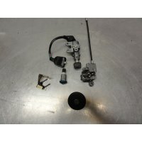 Rex RS450 lockset + fuel cap + latch