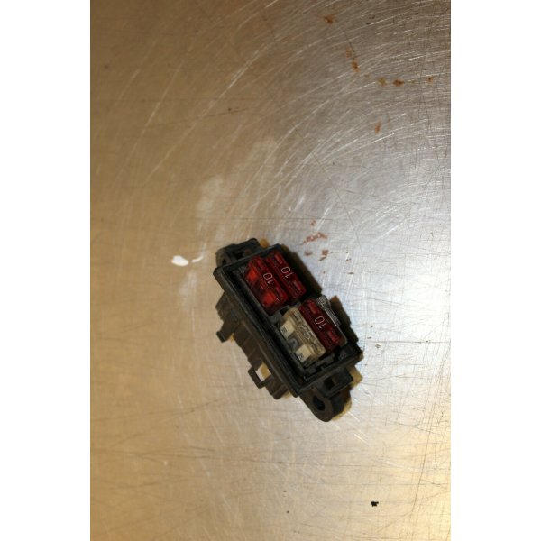 Suzuki VX 800 fuse box E4/1K2