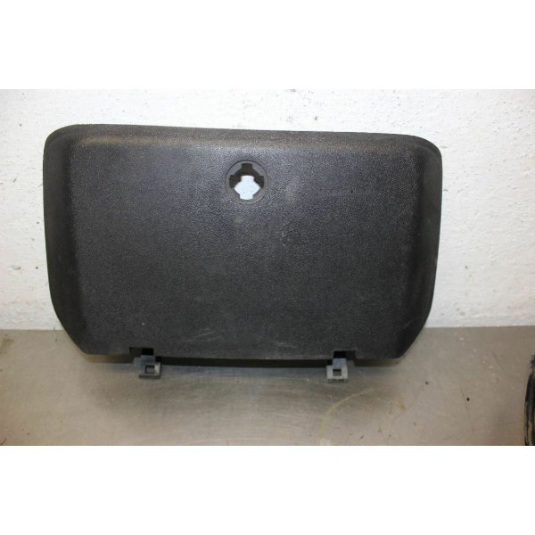 Suzuki AN 125 glove box cover B4/2