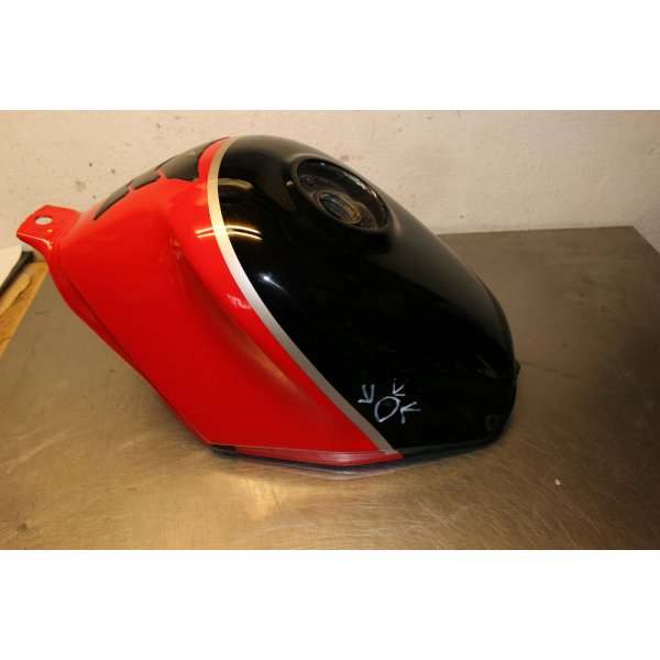 Honda CBR 600 PC25   Tank + fuel tap    D5/1