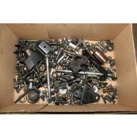 Suzuki GSX 750F GR78A Various parts + screws D2/3